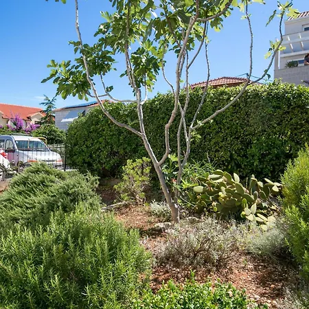 With Parking Space Supetar, Brac - 27508 Апартаменти