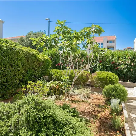 With Parking Space Supetar, Brac - 27508 Апартаменти *