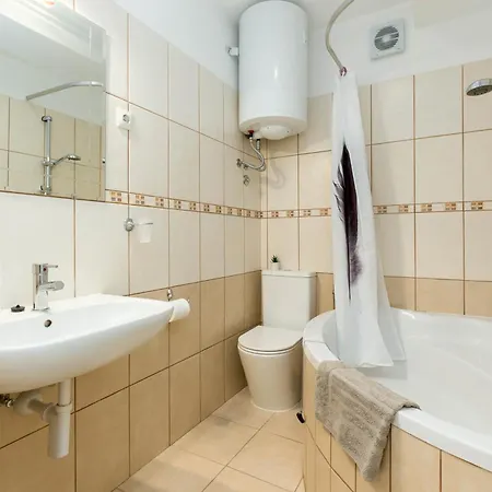 Апартаменти With Parking Space Supetar, Brac - 27508 *
